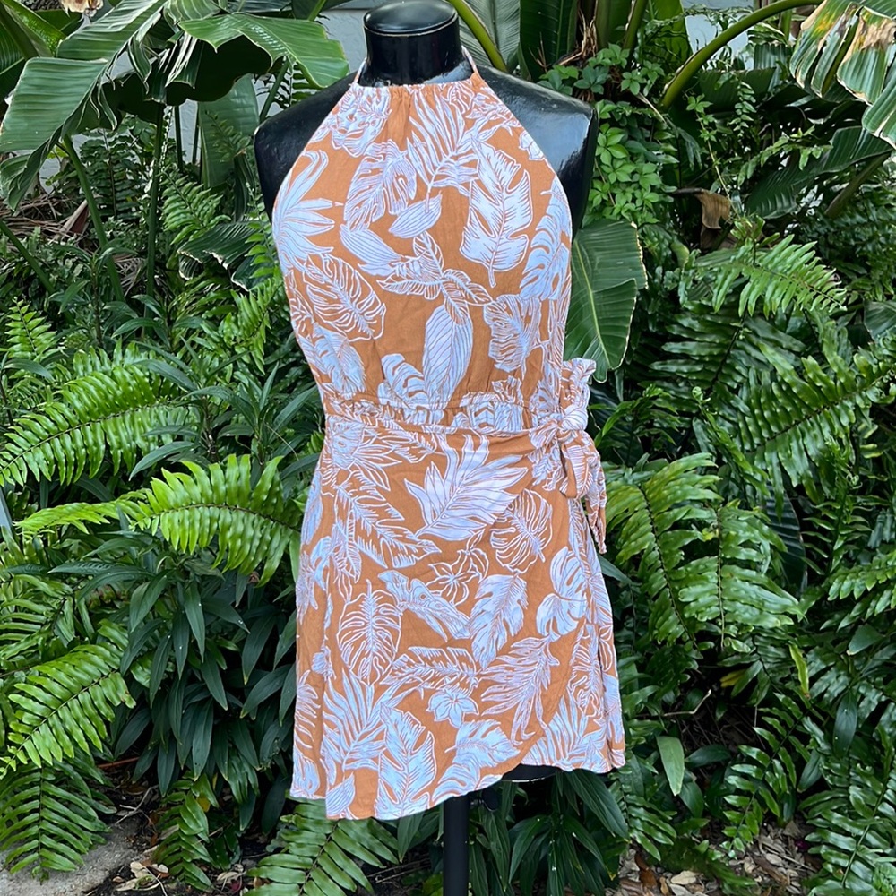 Moon River Faux Wrap Halter Dress Tropical Print Size Medium Mini
